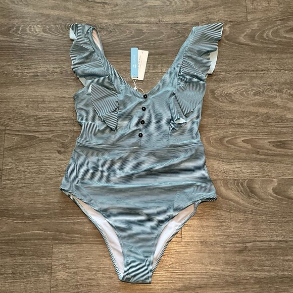 Cupshe Other - CUPSHE Women's Ruffled One Piece Swimsuit Green White NWT Size‎ Large